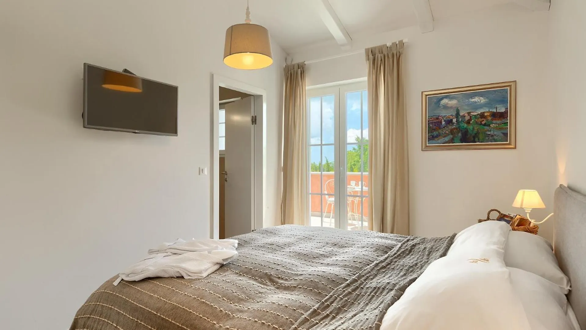 Beautiful Villa Village With Tennis Court In Tinj Tinjan Croatia